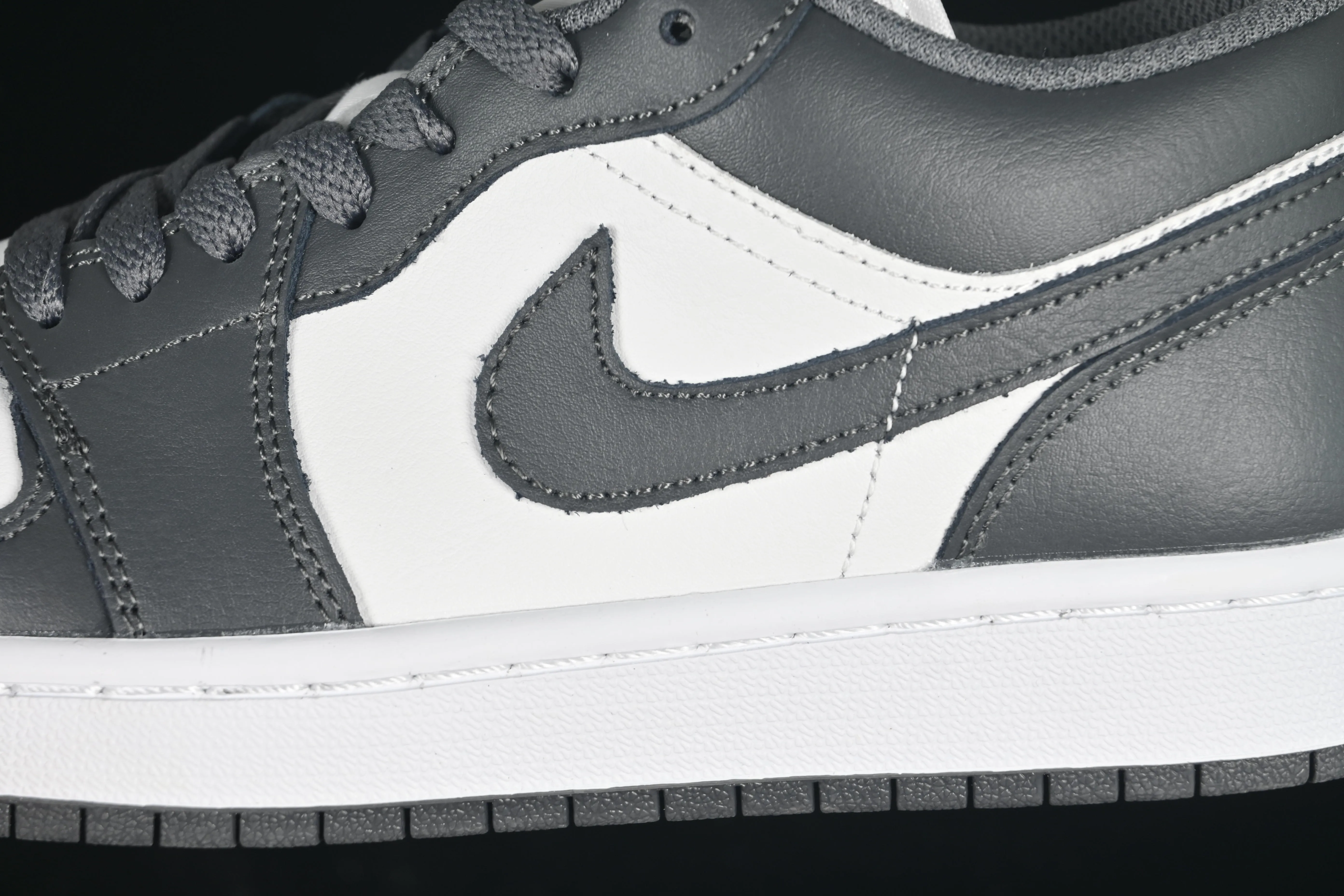 All categories Air Jordan Jordan series basketball shoes Air Jordan 1 Low Air Jordan 1 Low AJ1 Joe 1 white and gray color low-top cultural and casual sneakers 553558-044